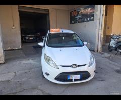 Ford Fiesta 1.4 GPL Titanium 2010 unico prop
