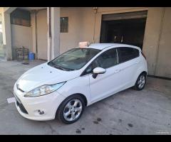 Ford Fiesta 1.4 GPL Titanium 2010 unico prop - 10