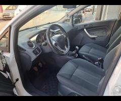 Ford Fiesta 1.4 GPL Titanium 2010 unico prop - 17