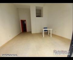Bottega Ristrutturata ad una luce via Cavalluccio - 10