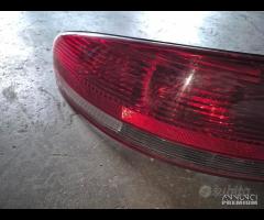 Stop Posteriore Sinistro Per Chrysler Stratus Cabr
