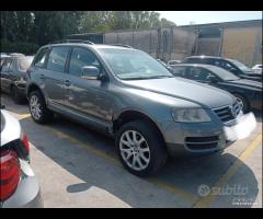 Volkswagen Touareg 2007 2.5tdi per ricambi - 6