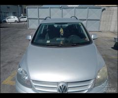 golf 5 plus 1.6 benzina BSE demolita per ricambi