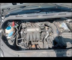 golf 5 plus 1.6 benzina BSE demolita per ricambi