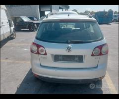 golf 5 plus 1.6 benzina BSE demolita per ricambi - 7