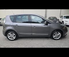 Renault Scenic Scénic XMod 1.6 dCi 130CV St - 25