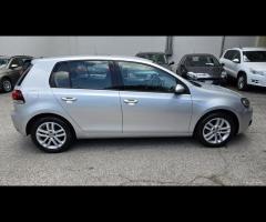 Volkswagen Golf 1.6 TDI 5p. Highline Neopatentati - 7