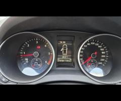 Volkswagen Golf 1.6 TDI 5p. Highline Neopatentati - 10