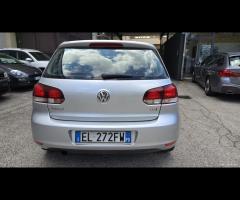 Volkswagen Golf 1.6 TDI 5p. Highline Neopatentati - 11