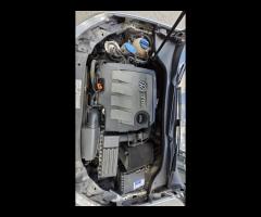 Volkswagen Golf 1.6 TDI 5p. Highline Neopatentati - 20