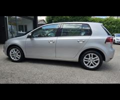 Volkswagen Golf 1.6 TDI 5p. Highline Neopatentati - 29