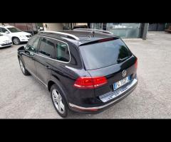 Volkswagen Touareg 3.0 TDI 204 CV tiptronic BlueMo - 17