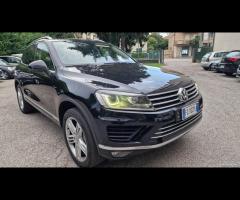 Volkswagen Touareg 3.0 TDI 204 CV tiptronic BlueMo - 23