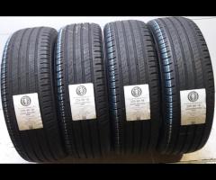 4 GOMME 225 60 18 BARUM A52491