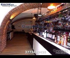 Pub nel centro storico di jesi