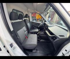 Fiat Doblò 1.6 120CV 3 posti tetto apribile - 15