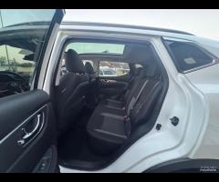 Nissan Qashqai 1.5 dCi N-Connecta tetto 360 metall - 12