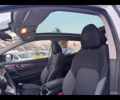 Nissan Qashqai 1.5 dCi N-Connecta tetto 360 metall - 14