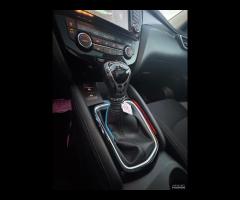 Nissan Qashqai 1.5 dCi N-Connecta tetto 360 metall - 21