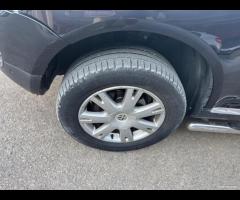 Volkswagen Touareg 2.5 R5 TDI automatico - 9