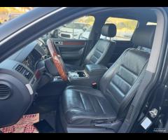 Volkswagen Touareg 2.5 R5 TDI automatico - 10