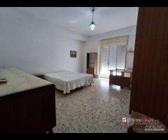 Camere in appartamento zona centro - 11