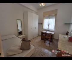 Camere in appartamento zona centro - 12