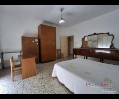 Camere in appartamento zona centro - 21