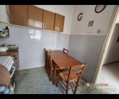 Camere in appartamento zona centro - 27