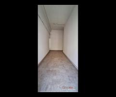 Zona Via la Farina,funzionale edificio,650mq più - 11