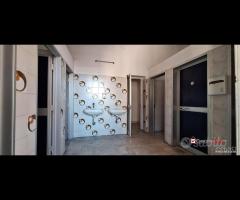 Zona Via la Farina,funzionale edificio,650mq più - 12