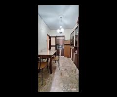 Pressi Policlinico,tre vani e servizi per studenti - 6