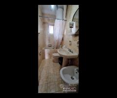 Pressi Policlinico,tre vani e servizi per studenti - 25