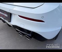 Volkswagen Golf 2.0 TSI R 4Motion - 11