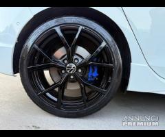 Volkswagen Golf 2.0 TSI R 4Motion - 12