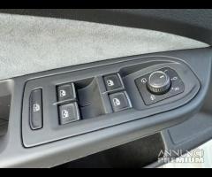 Volkswagen Golf 2.0 TSI R 4Motion - 15