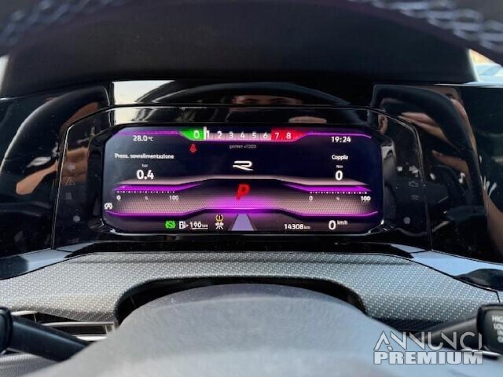 Volkswagen Golf 2.0 TSI R 4Motion - 19/27