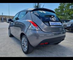 Lancia Ypsilon 1.3 MJT 16V 95 CV 5 porte S&S Plati