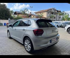 VOLKSWAGEN Polo 1.0 TSI 5P Rline