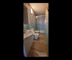 Via La farina,due camere doppie per studenti/esse - 12