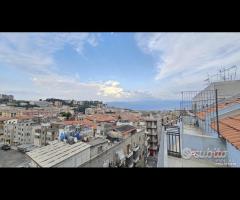 Via Palermo, trivani oltre mansarda