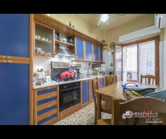 Via Principessa Mafalda, luminoso trivani - 7