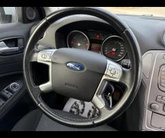 Ford Mondeo 1.8 TDCI UNICO PROP - 17