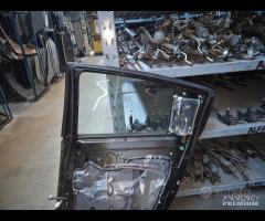 Porta Posteriore Destra Per Mahinda KUV 100 2020 - 7