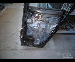 Porta Posteriore Destra Per Mahinda KUV 100 2020 - 8