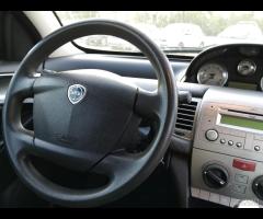 Lancia Ypsilon 1.3 MJT 75 CV Oro - 6