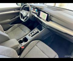 VOLKSWAGEN GOLF 2.0 TDI 150CV DSG LIFE - 2020 - 17