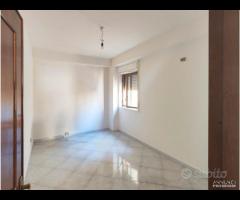 3 vani con terrazzo zona Arenella rif. 112/25 - 14