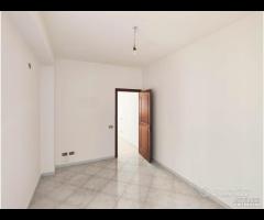 3 vani con terrazzo zona Arenella rif. 112/25 - 20