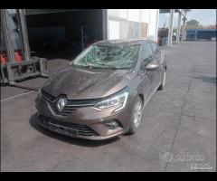 Renault Clio 2020 1.5cdi k9k demolito per ricambi